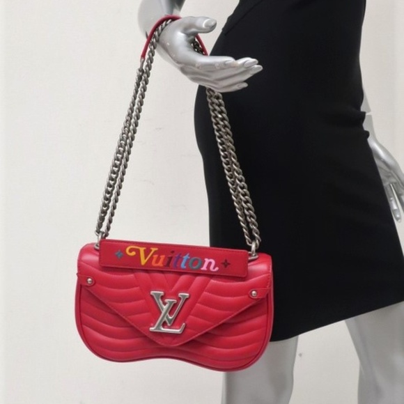 Louis Vuitton Handbags - NEW Louis Vuitton New Wave Chain Bag MM